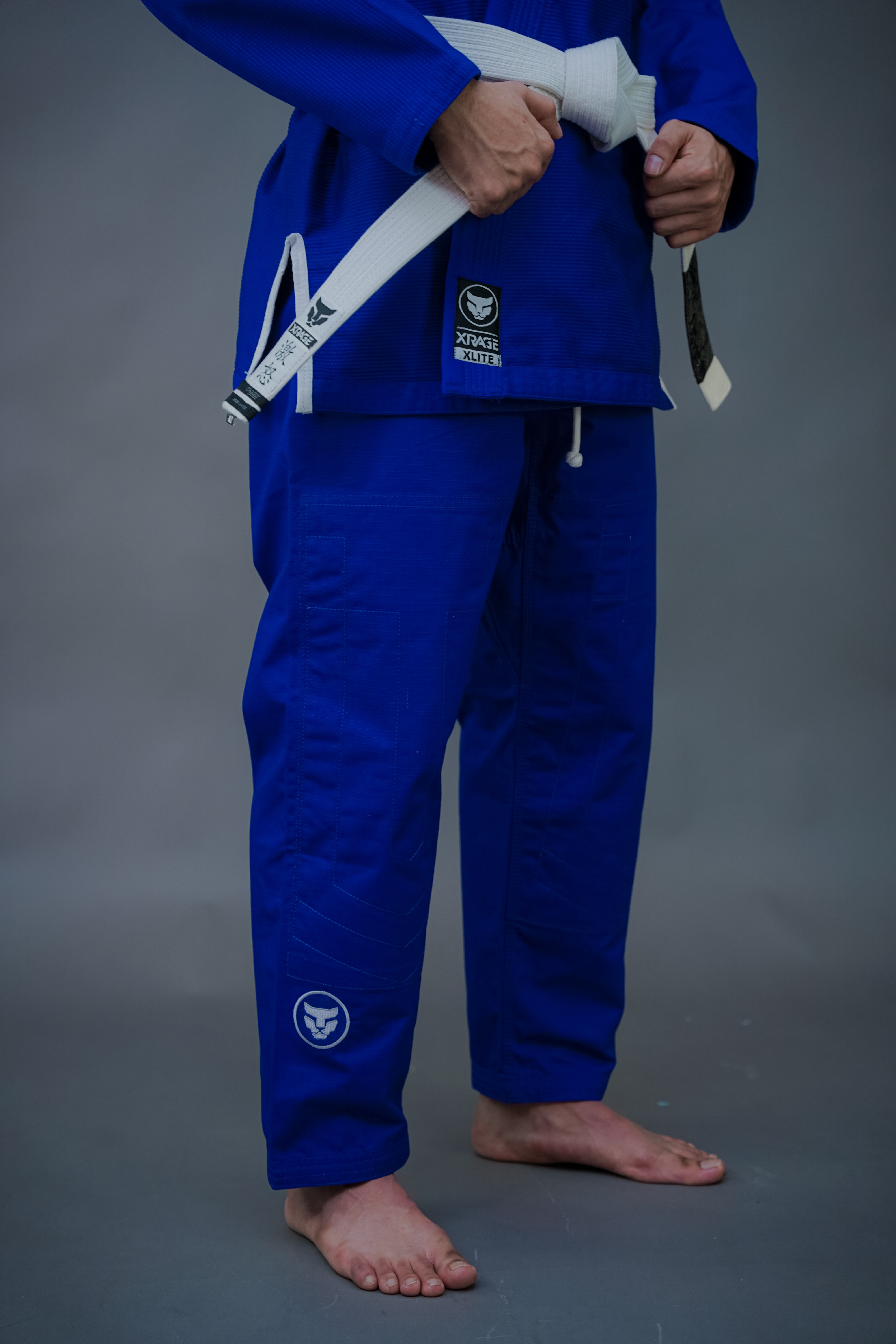 XRage Sports – Premium Men’s Jiu-Jitsu Gi (White Blue Edition)